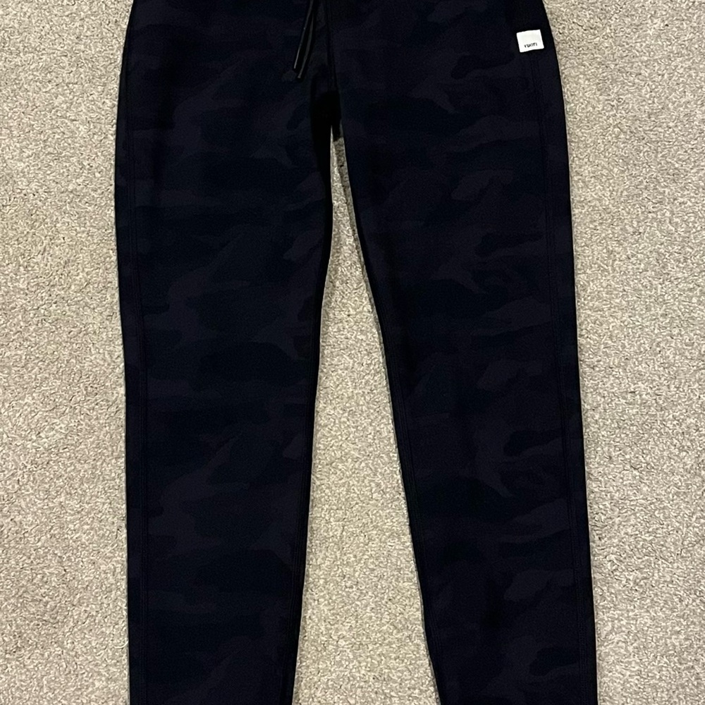 Vuori black/grey Camouflage jogger